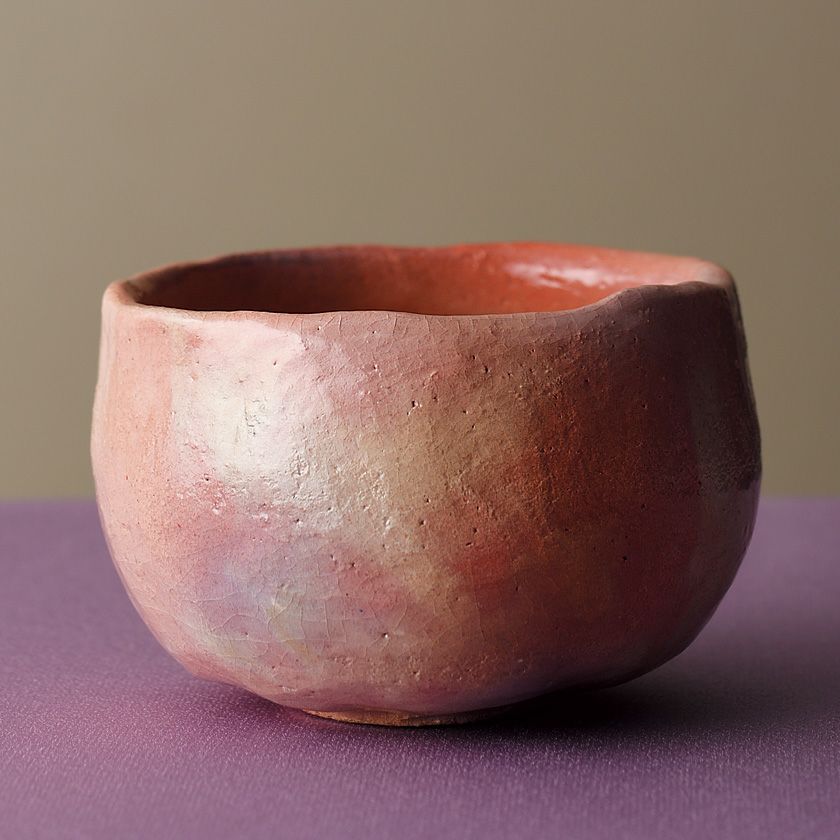 茶道具 抹茶茶碗（まっちゃちゃわん） 勅題茶碗 夢色紅葉 萬福堂楽入 歌会始 勅題 御題「夢」 抹茶茶碗は茶の湯文化である表千家・裏千家の茶道具や抹茶を専門に扱う千紀園（せんきえん）が通販で販売しています。茶会また初心者向けのお稽古用にご利用いただける抹茶碗です。贈り物・ギフトにも人気です。