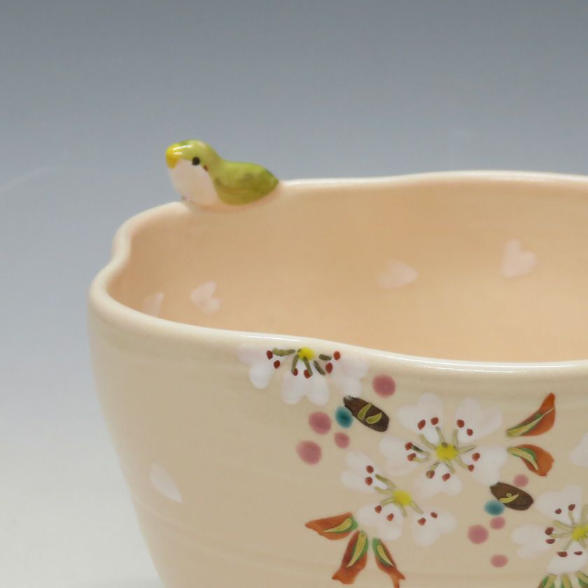 茶道具 抹茶茶碗（まっちゃちゃわん） 京焼 桜茶碗 竹中 洸祥 抹茶茶碗は茶の湯文化である表千家・裏千家の茶道具や抹茶を専門に扱う千紀園（せんきえん）が通販で販売しています。茶会また初心者向けのお稽古用にご利用いただける抹茶碗です。贈り物・ギフトにも人気です。