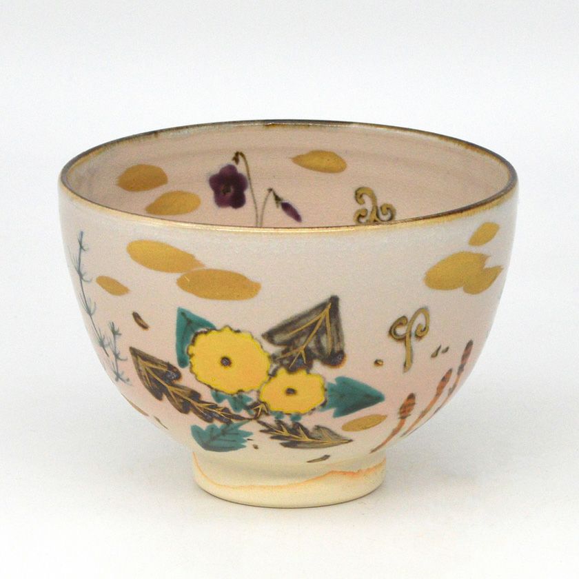 茶道具 抹茶茶碗（まっちゃちゃわん） 茶碗 乾山 春草 山川 敦司 抹茶茶碗は茶の湯文化である表千家・裏千家の茶道具や抹茶を専門に扱う千紀園（せんきえん）が通販で販売しています。茶会また初心者向けのお稽古用にご利用いただける抹茶碗です。贈り物・ギフトにも人気です。