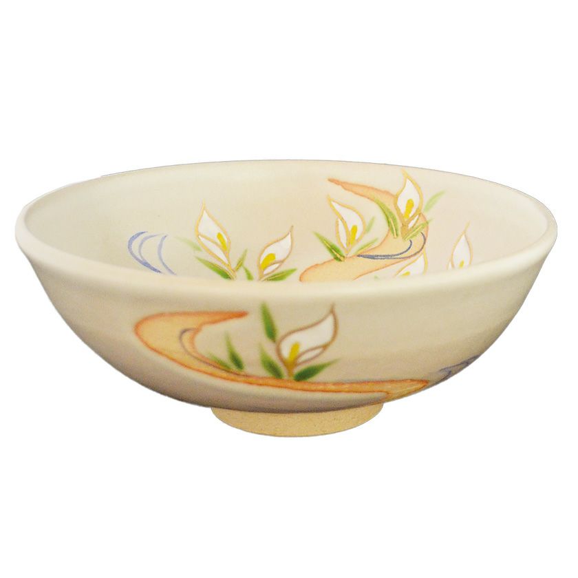 茶道具 平茶碗（ひらちゃわん） 色絵平茶碗 水芭蕉 八木 海峰 抹茶茶碗は茶の湯文化である表千家・裏千家の茶道具や抹茶を専門に扱う千紀園（せんきえん）が通販で販売しています。茶会また初心者向けのお稽古用にご利用いただける抹茶碗です。贈り物・ギフトにも人気です。