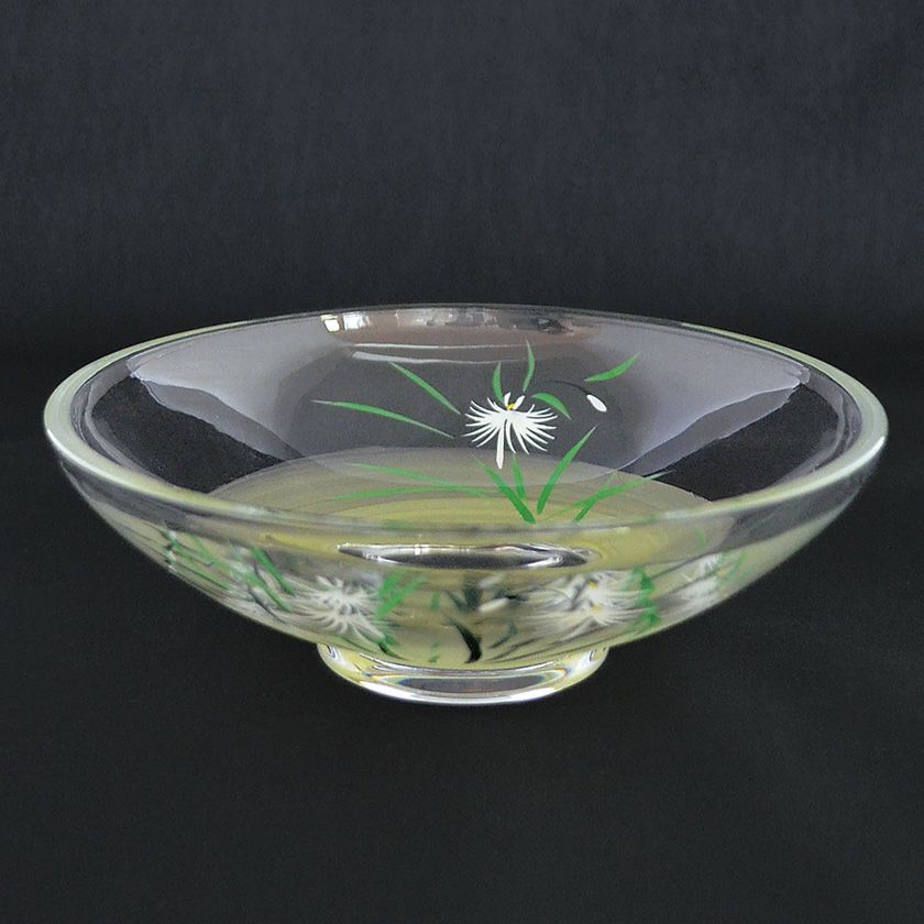 茶道具 平茶碗（ひらちゃわん） ガラス平茶碗 鷺草 【耐熱】 八木 海峰 抹茶茶碗は茶の湯文化である表千家・裏千家の茶道具や抹茶を専門に扱う千紀園（せんきえん）が通販で販売しています。茶会また初心者向けのお稽古用にご利用いただける抹茶碗です。贈り物・ギフトにも人気です。