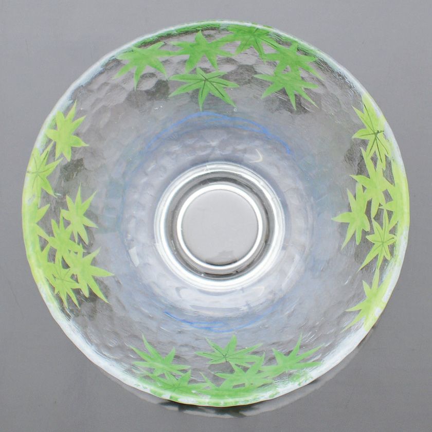 茶道具 平茶碗（ひらちゃわん） ガラス平茶碗 青楓 【耐熱】 八木 海峰 抹茶茶碗は茶の湯文化である表千家・裏千家の茶道具や抹茶を専門に扱う千紀園（せんきえん）が通販で販売しています。茶会また初心者向けのお稽古用にご利用いただける抹茶碗です。贈り物・ギフトにも人気です。