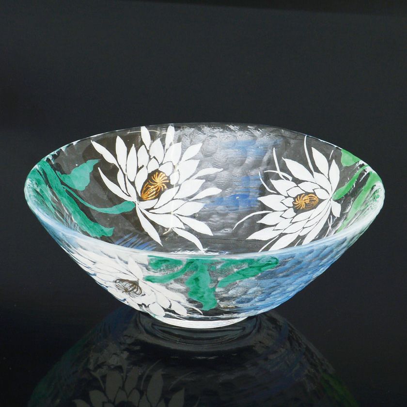 茶道具 平茶碗（ひらちゃわん） ガラス平茶碗 月下美人 【耐熱】 今岡 都 抹茶茶碗は茶の湯文化である表千家・裏千家の茶道具や抹茶を専門に扱う千紀園（せんきえん）が通販で販売しています。茶会また初心者向けのお稽古用にご利用いただける抹茶碗です。贈り物・ギフトにも人気です。