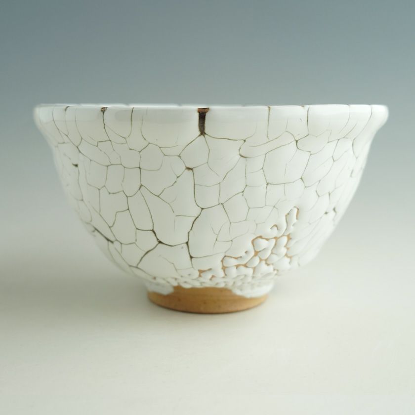 茶道具 抹茶茶碗（まっちゃちゃわん） 龍爪梅花皮 抹茶碗 壮大（そうだい） 日ノ出窯 岩崎政雄 抹茶茶碗は茶の湯文化である表千家・裏千家の茶道具や抹茶を専門に扱う千紀園（せんきえん）が通販で販売しています。茶会また初心者向けのお稽古用にご利用いただける抹茶碗です。贈り物・ギフトにも人気です。