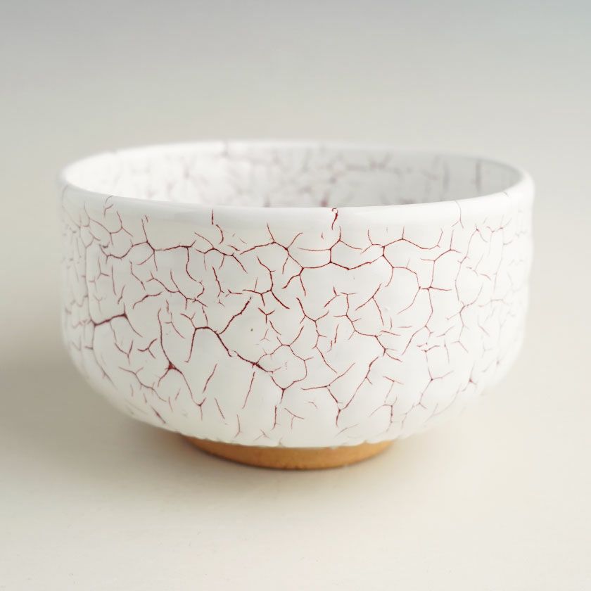 茶道具 抹茶茶碗（まっちゃちゃわん） 龍爪梅花皮 抹茶碗 豊（ゆたか） 日ノ出窯 岩崎政雄 抹茶茶碗は茶の湯文化である表千家・裏千家の茶道具や抹茶を専門に扱う千紀園（せんきえん）が通販で販売しています。茶会また初心者向けのお稽古用にご利用いただける抹茶碗です。贈り物・ギフトにも人気です。