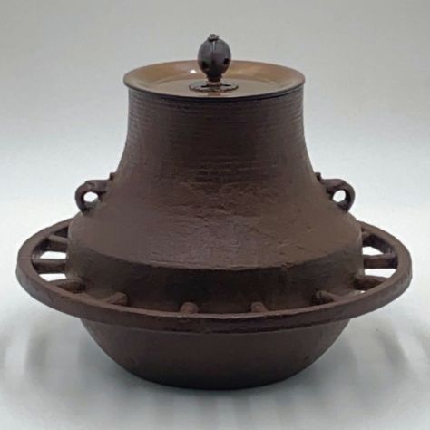 391○H 茶道具 風炉釜 三足 鉄瓶 茶釜 Amazon.co.jp: 龍敏堂造 風炉釜 茶道具 置炉用釜 茶器 鉄釜 茶釜