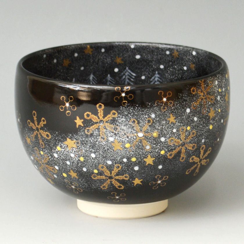 茶道具 抹茶茶碗（まっちゃちゃわん） 茶碗 黒釉 明星 加藤 永山 歌会始 勅題 御題「明」 抹茶茶碗は茶の湯文化である表千家・裏千家の茶道具や抹茶を専門に扱う千紀園（せんきえん）が通販で販売しています。茶会また初心者向けのお稽古用にご利用いただける抹茶碗です。贈り物・ギフトにも人気です。