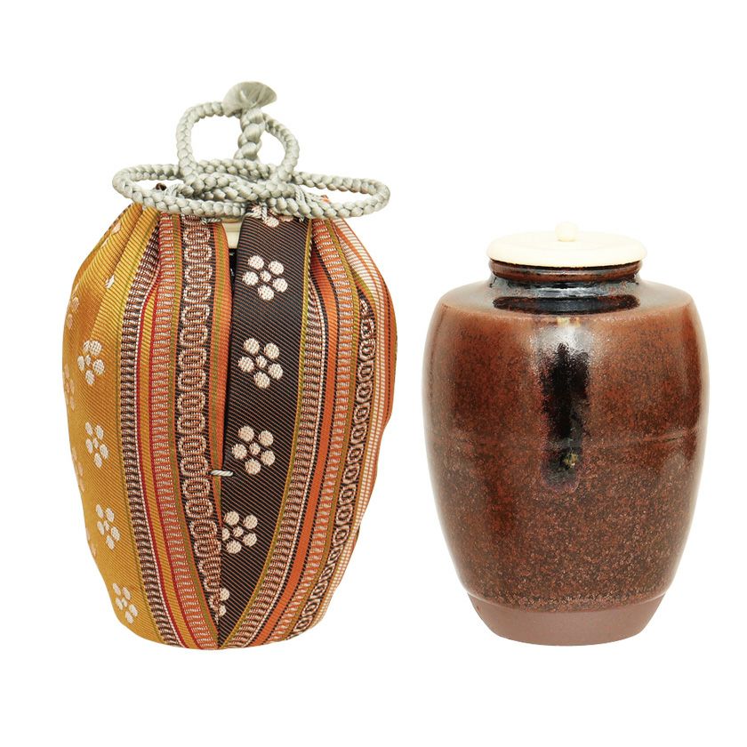 茶道具 茶入（ちゃいれ） 瀬戸釉 肩衝茶入 仕覆：薩摩間道、蓋 橋本